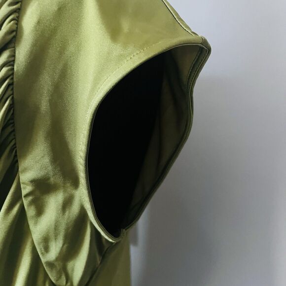 Carmen Marc Valvo Stretch Tank Top Blouse Women M Green Cap Sleeve Shell - Picture 4 of 8